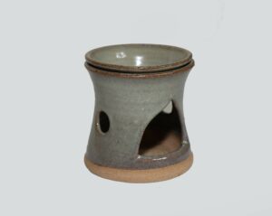 מבער של בת-שבע, עבודת יד עם גלזורה – ירוק ברונזה