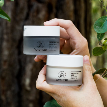 מתוך הטבע
לתוך הגוף
והנשמה